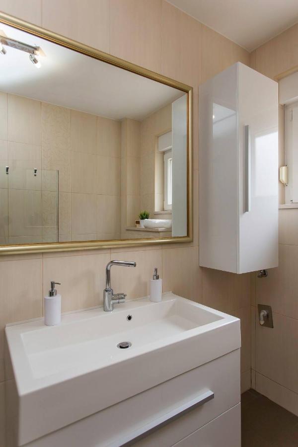 Villa Barbara Kastela Ngoại thất bức ảnh